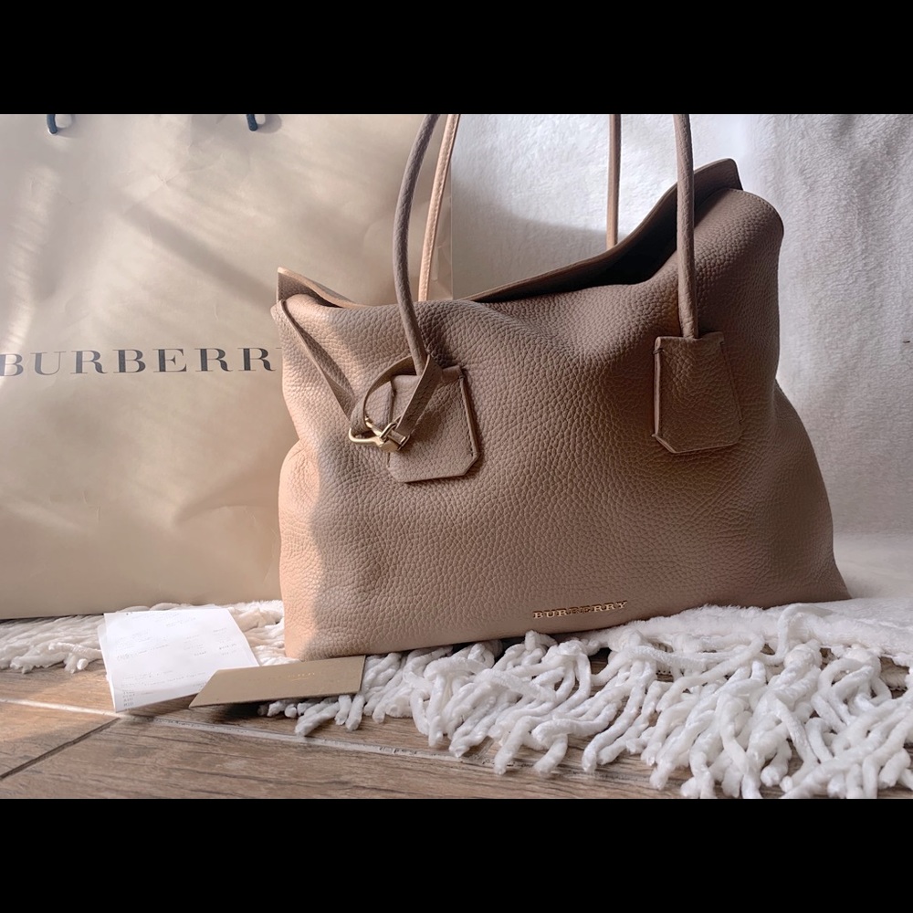 🤎Burberry Baynard Tote🤎 w/Grainy Nude Leather